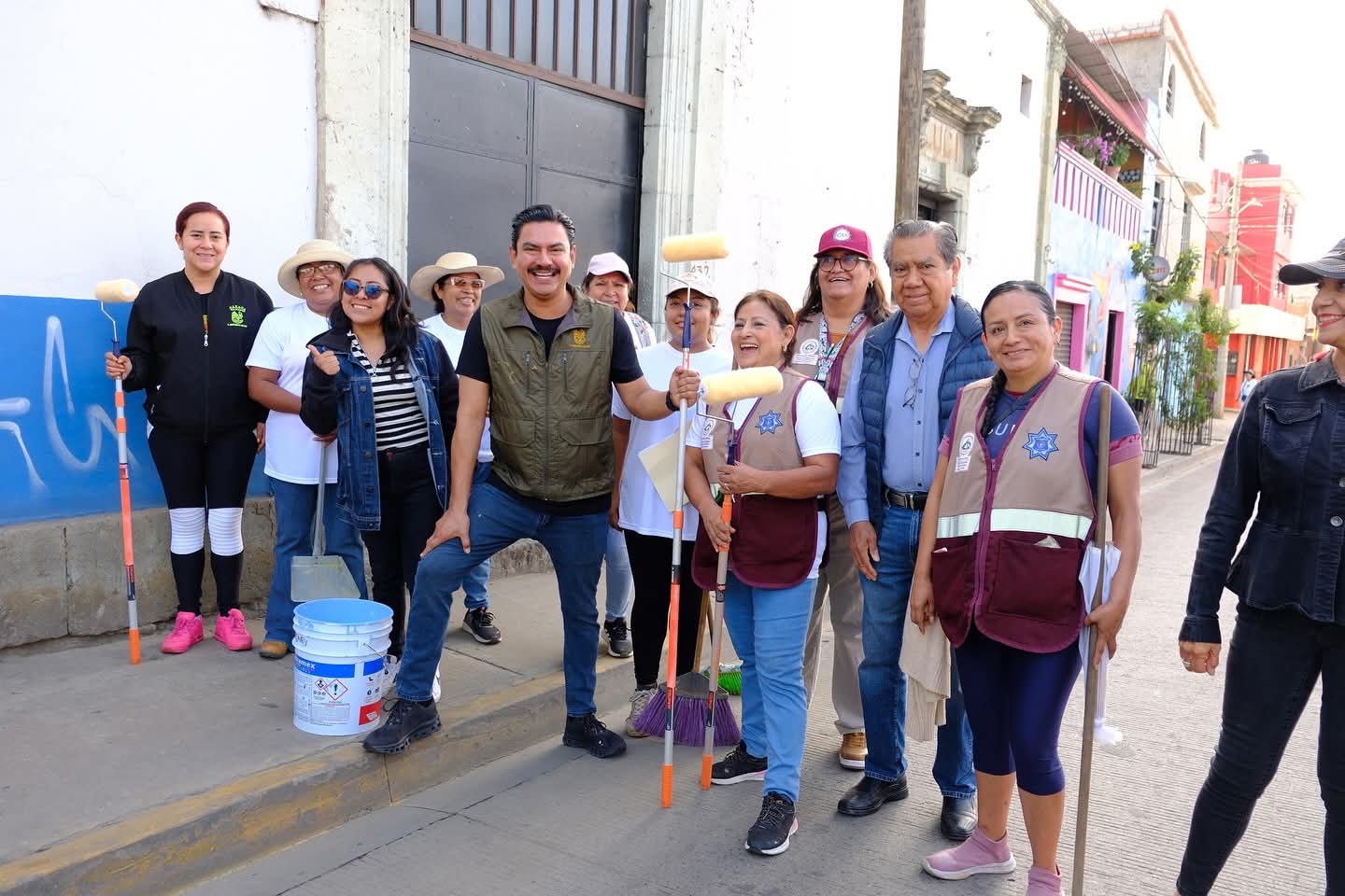 Vecinas y vecinos del Exmarquesado transforman su barrio con el Tequio Vecinal