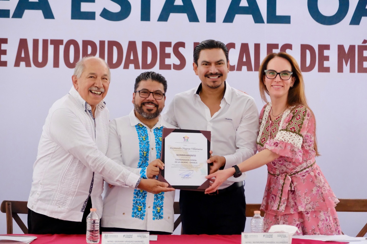 Ray Chagoya toma protesta como coordinador estatal de la AALMAC en Oaxaca