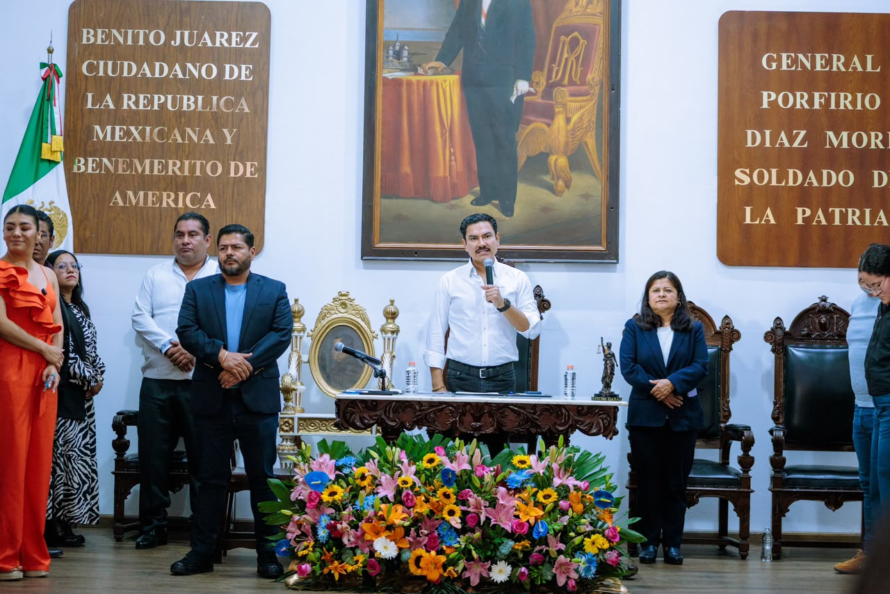 Ray Chagoya informa medidas de seguridad y supervisión permanente en obra privada Parque Oaxaca