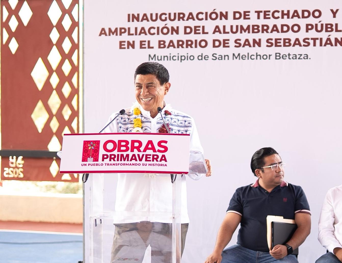 Gobernador Salomón Jara Cruz inaugura obras de infraestructura en la Sierra Juárez
