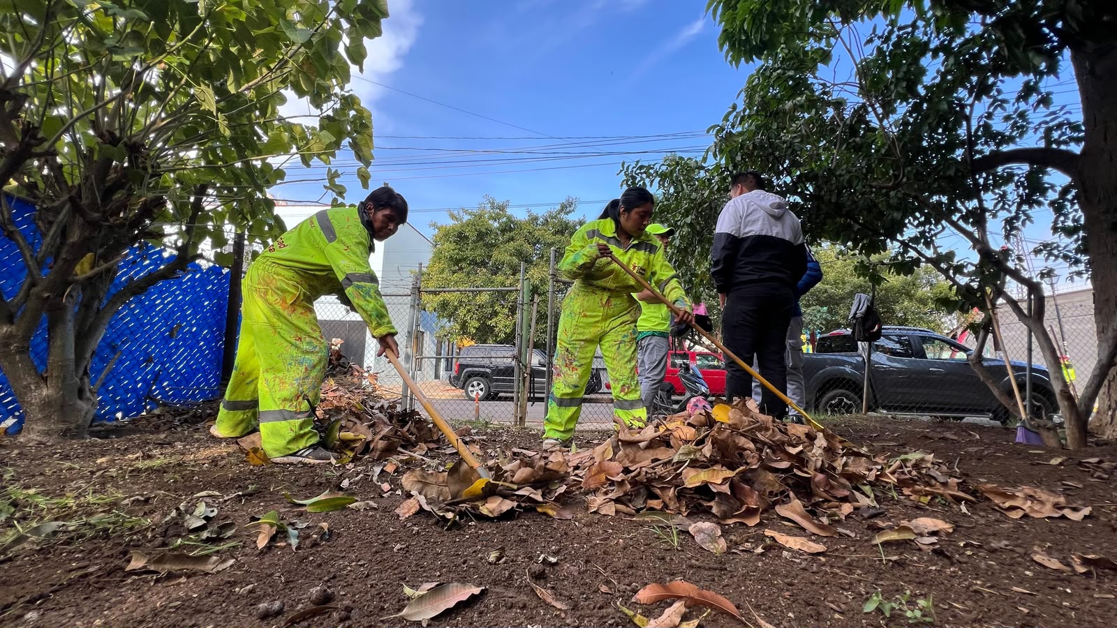 Tequio Vecinal mejora espacios públicos en la colonia Postal