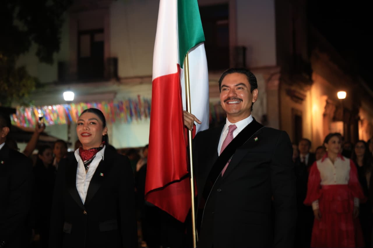 Marcha Patriótica enaltece el orgullo y la identidad de Oaxaca de Juárez