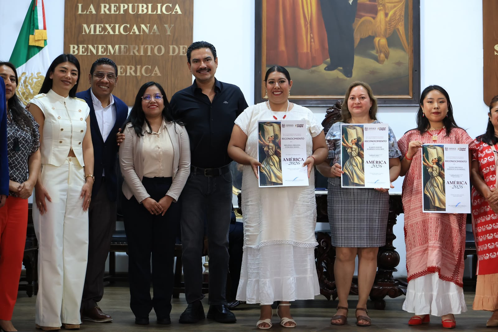Reconoce Cabildo de Oaxaca de Juárez a participantes de la América 2026 y a Francisco Thompson