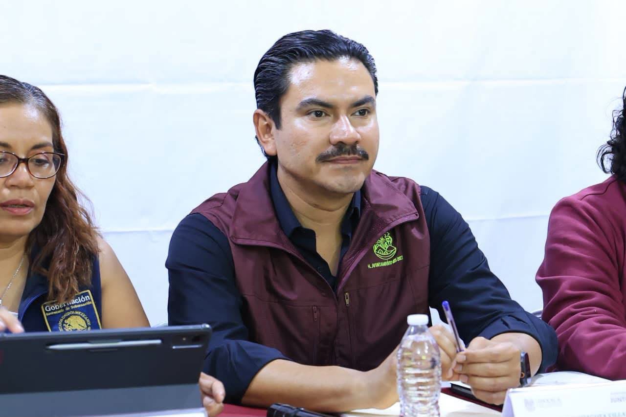 Instala Ray Chagoya Mesa de Seguridad en la agencia de Montoya