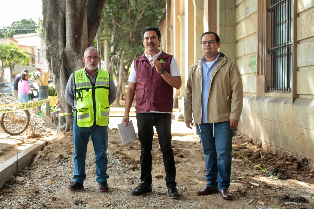 Ray Chagoya supervisa trabajos de conservación y mejoramiento en el Panteón General de Oaxaca de Juárez